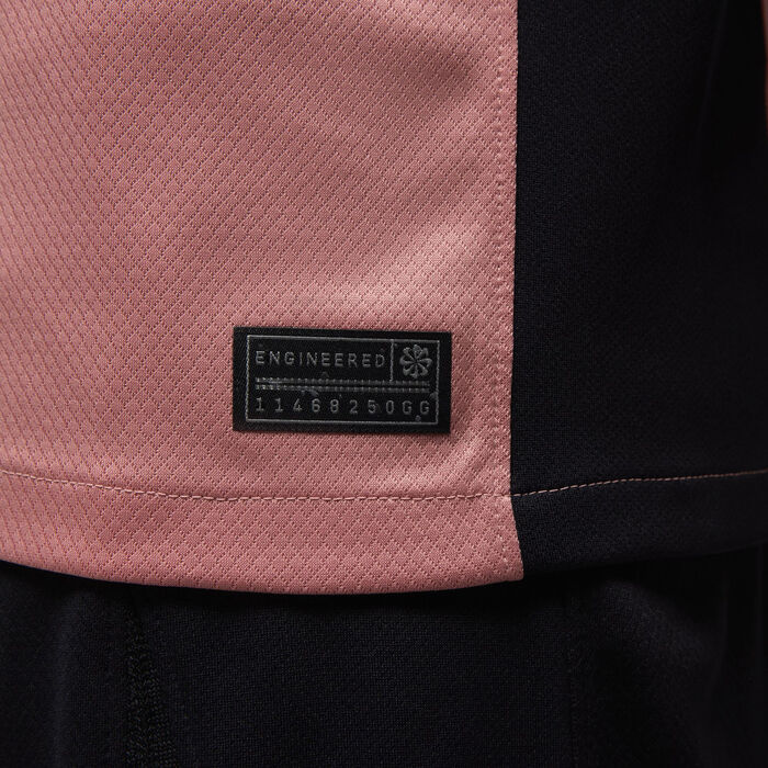 Jordan Men's Paris Saint-Germain 24/25 Third Football Replica Jersey Peach Jordan Men's Paris Saint-Germain 24/25 Third Football Replica Jersey Peach image number 5