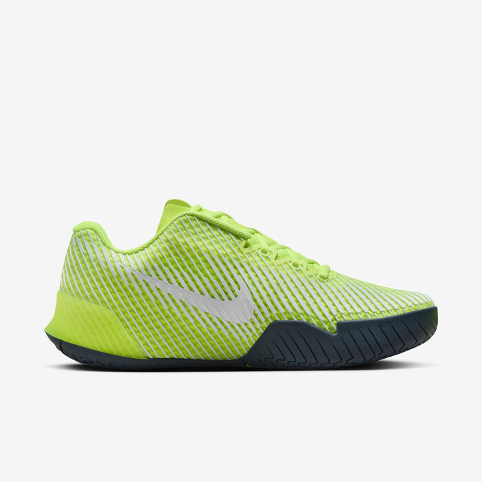 Nike Men's Air Zoom Vapor 11 Hard Court Tennis Shoes yellow Nike Men's Air Zoom Vapor 11 Hard Court Tennis Shoes yellow image number 2