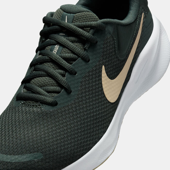 Nike Women's Revolution 7 Road Running Shoes Green Nike Women's Revolution 7 Road Running Shoes Green image number 4