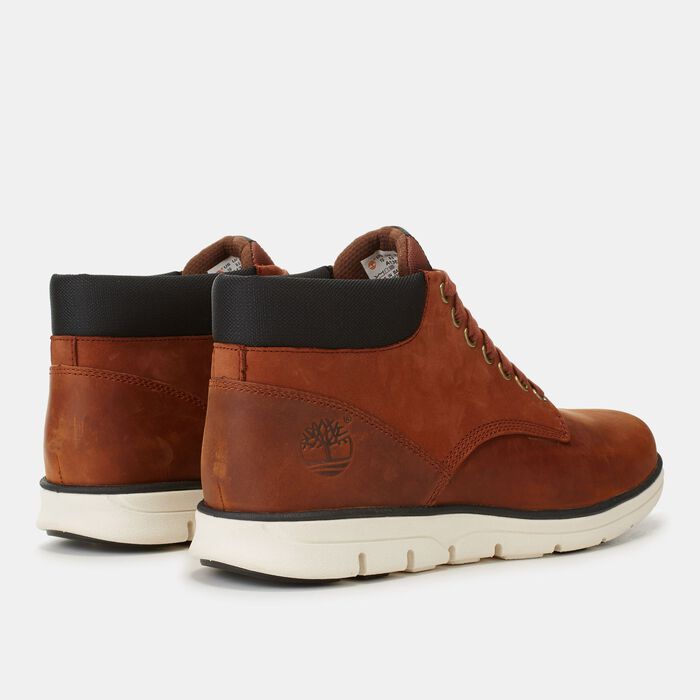 Timberland Men's Bradstreet Chukka Hiking Shoe Timberland Men's Bradstreet Chukka Hiking Shoe image number 2