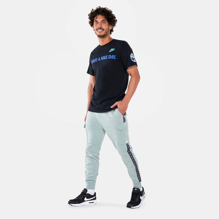 Nike Men's Fleece Cargo Pants White Nike Men's Fleece Cargo Pants White image number 2