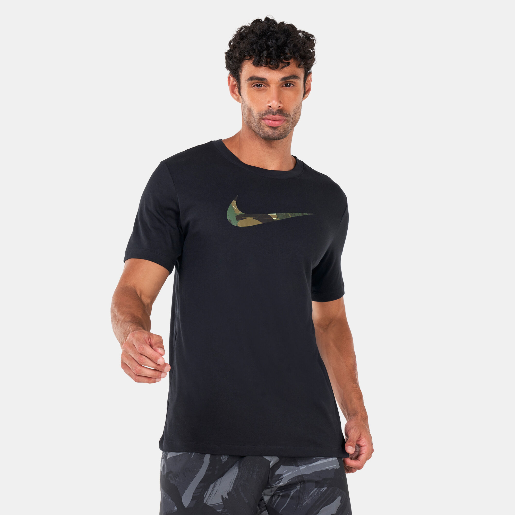 Buy Nike Men s Dri FIT Training T Shirt Black in KSA SSS