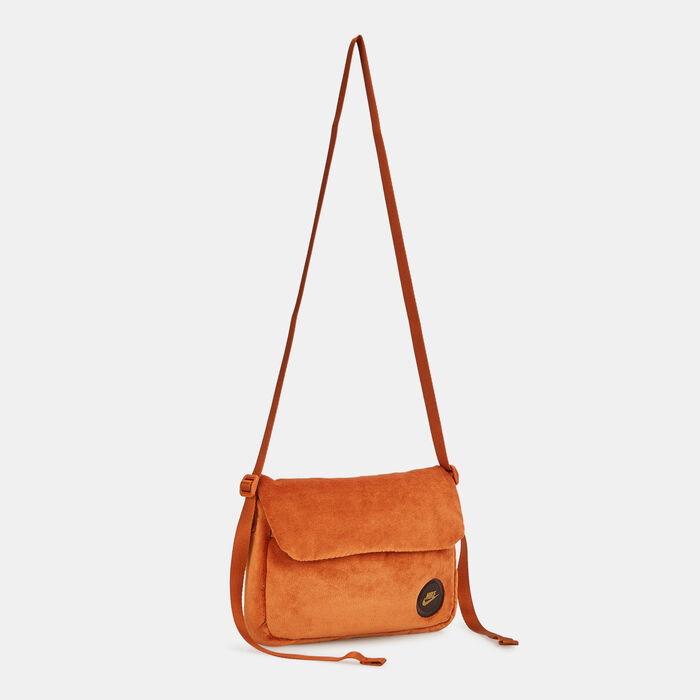 Nike Women's Sportswear Futura 365 Crossbody Bag Brown image number 2