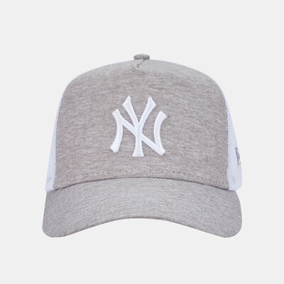 New Era Men's New York Yankees Jersey Essential Trucker Cap Grey New Era Men's New York Yankees Jersey Essential Trucker Cap Grey