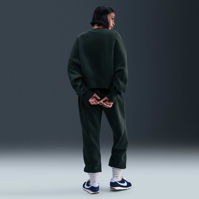 Nike Women's Sportswear Phoenix Fleece Sweatshirt Green image number 4