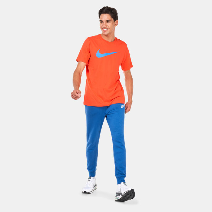 Nike Men's Sportswear Swoosh T-Shirt Red Nike Men's Sportswear Swoosh T-Shirt Red image number 2