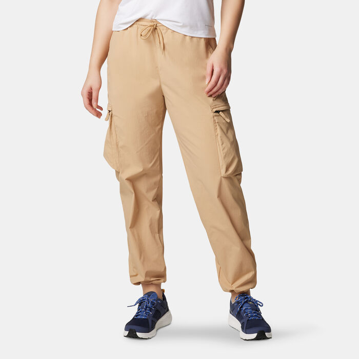 Columbia Women's Boundless Trek Cargo Pants Brown Columbia Women's Boundless Trek Cargo Pants Brown image number 0