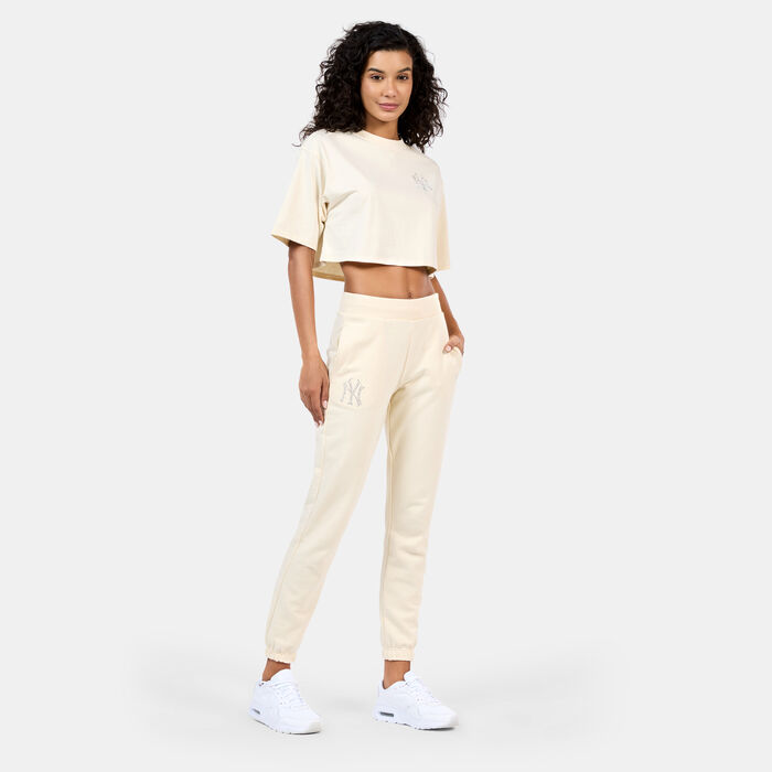New Era Women's MLB New York Yankees Diamante Joggers Beige New Era Women's MLB New York Yankees Diamante Joggers Beige image number 2