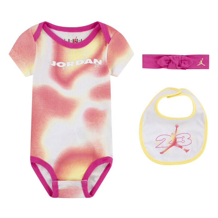 Nike Kids' Lemonade Stand Box 3-Piece Set Pink Nike Kids' Lemonade Stand Box 3-Piece Set Pink image number 0