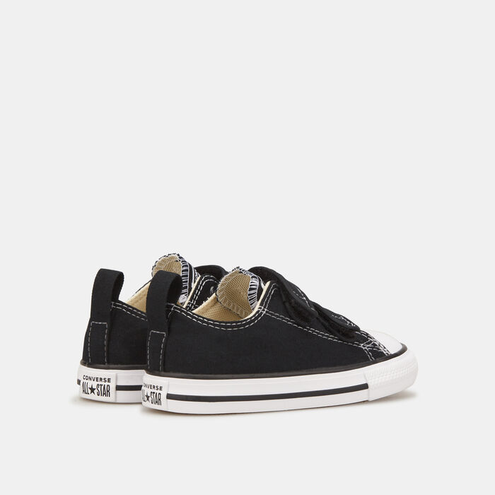 Converse Kids' Chuck Taylor All Star 2V Unisex Shoe Black Converse Kids' Chuck Taylor All Star 2V Unisex Shoe Black image number 2
