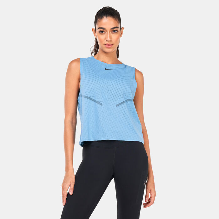 Nike Women's Dri-FIT ADV Run Division Tank Top Blue image number 0