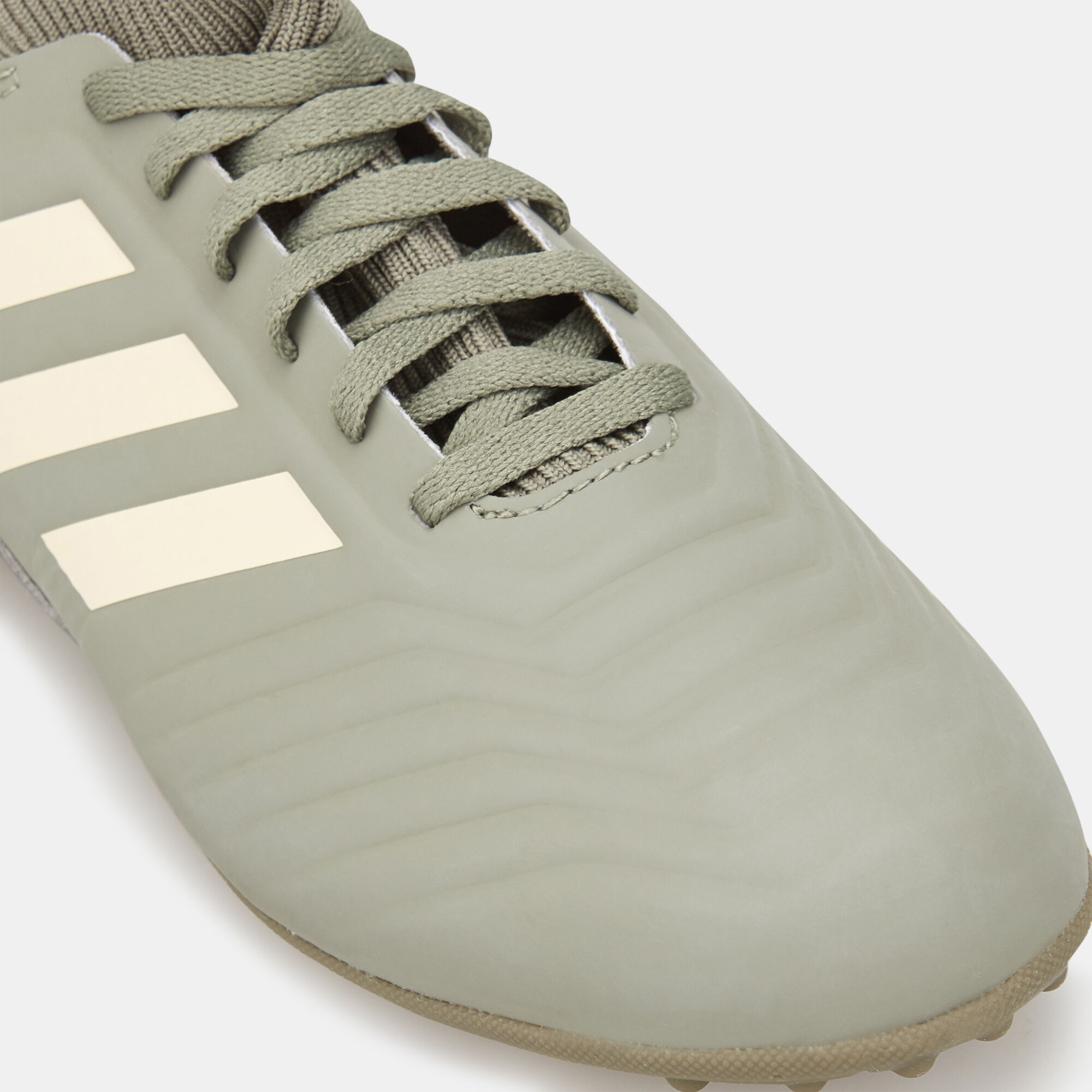 Predator tango hot sale 19.3 turf