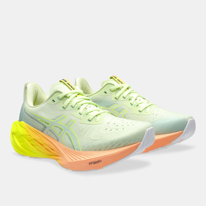 ASICS Women's NOVABLAST 4 Paris Running Shoes Green ASICS Women's NOVABLAST 4 Paris Running Shoes Green image number 1