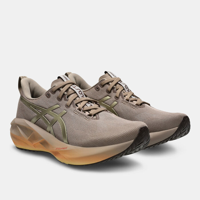 ASICS Women's NOVABLAST 5 LUXE Running Shoes Brown ASICS Women's NOVABLAST 5 LUXE Running Shoes Brown image number 1