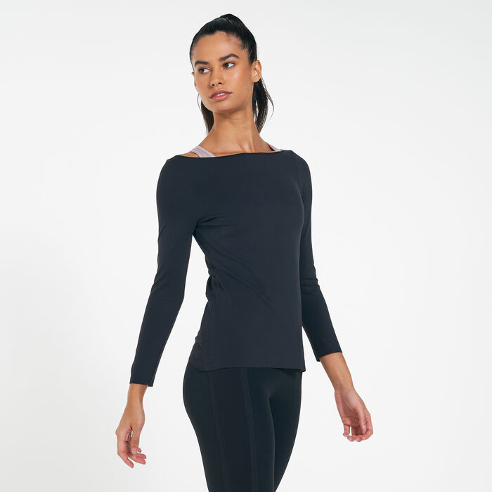 Nike Women's Yoga Luxe T-Shirt Black Nike Women's Yoga Luxe T-Shirt Black image number 0