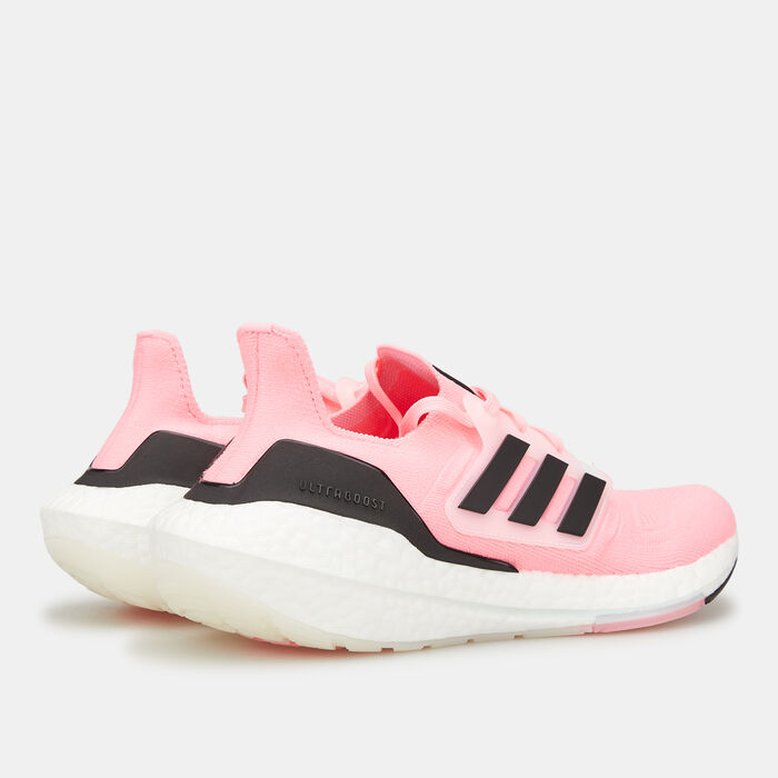 adidas Women's ULTRABOOST 22 Shoe Pink image number 2