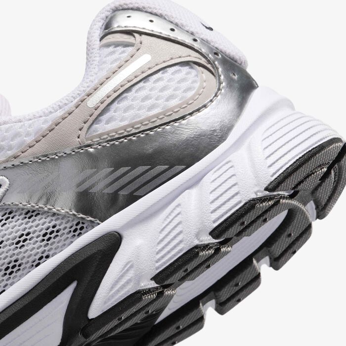 Nike Kids' V5 RNR Shoes White image number 7