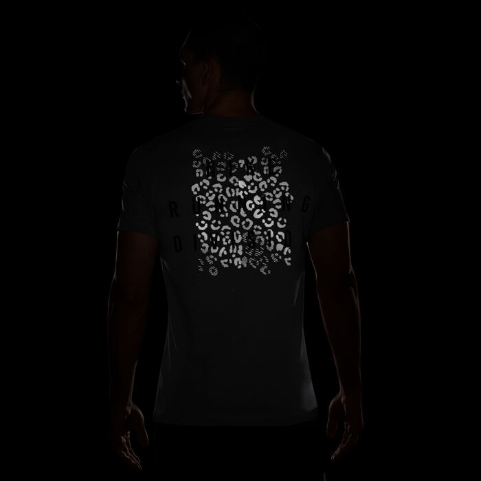 Nike Men's Dri-FIT Running T-Shirt Grey Nike Men's Dri-FIT Running T-Shirt Grey image number 3