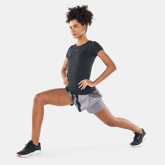 Nike Women's Dri-FIT ADV Aura T-Shirt Black Nike Women's Dri-FIT ADV Aura T-Shirt Black image number 2