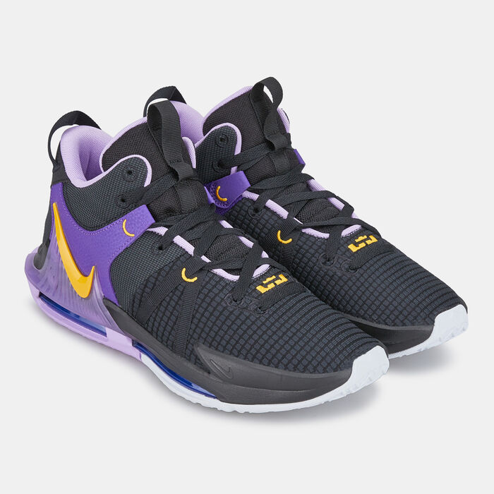 witness 4 basketball shoe