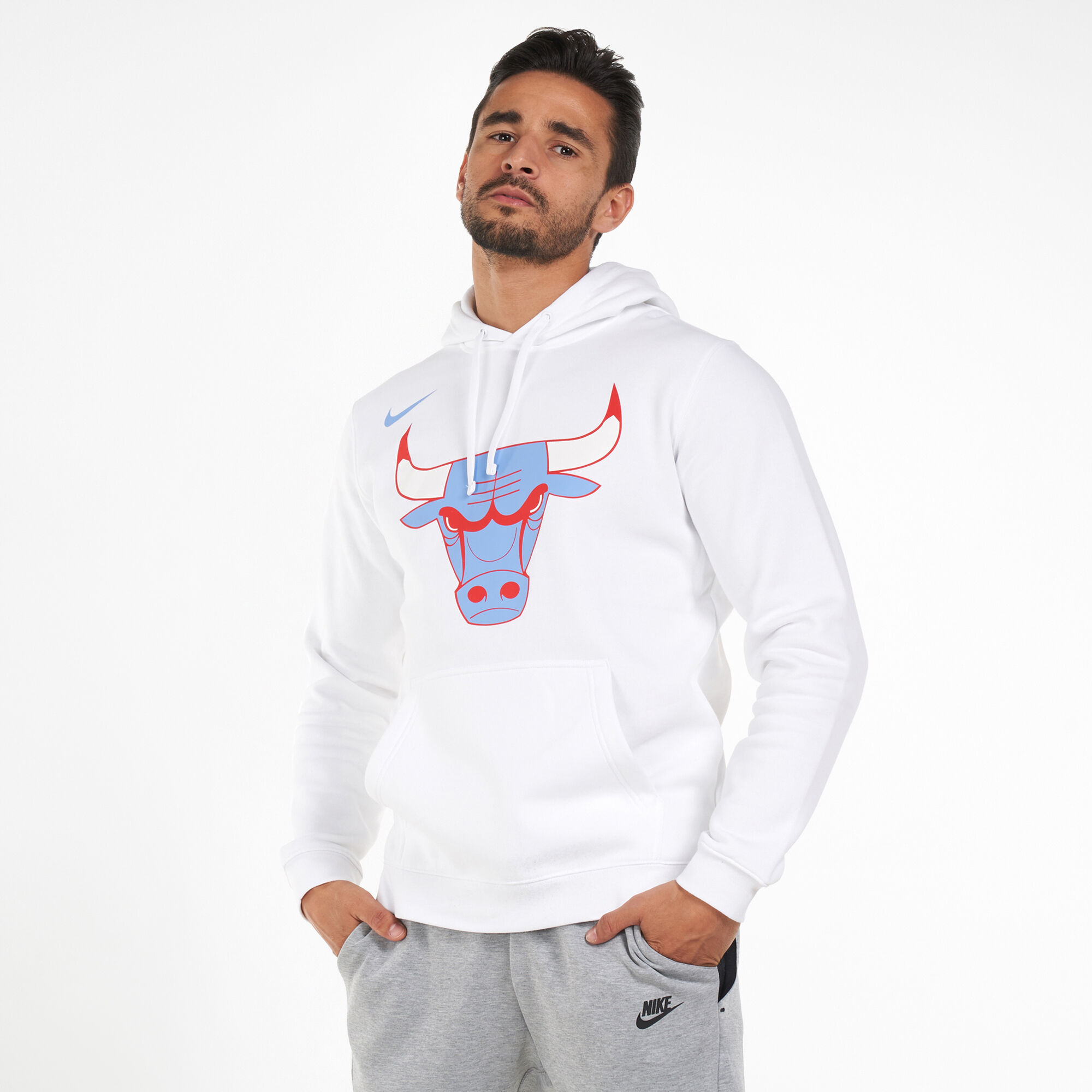 NIKE NBA CHICAGO BULLS CITY EDITION LOGO PULLOVER HOODIE WHITE pour €62,50