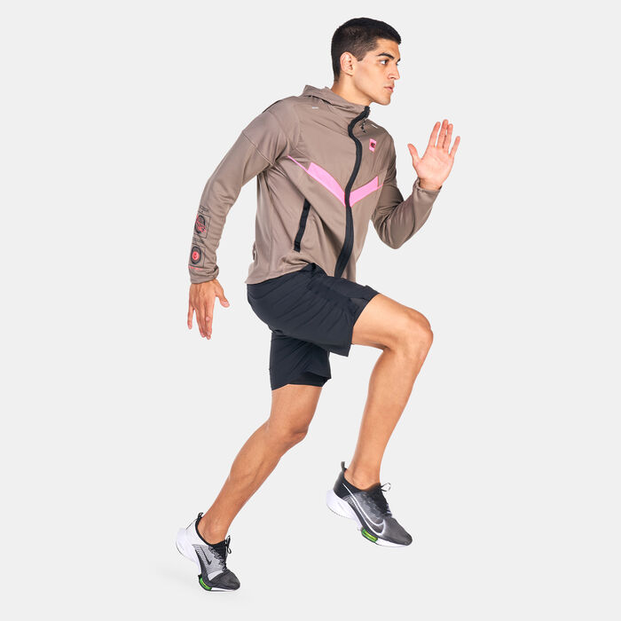 Nike Men's Windrunner D.Y.E. Running Jacket Grey Nike Men's Windrunner D.Y.E. Running Jacket Grey image number 2