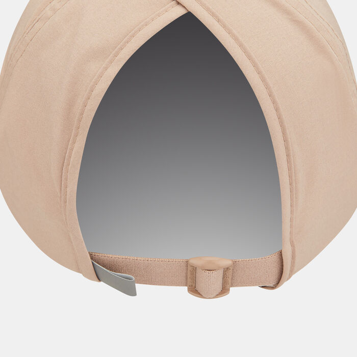 New Era Women's Ponytail Open Back 9FORTY Cap Beige New Era Women's Ponytail Open Back 9FORTY Cap Beige image number 1