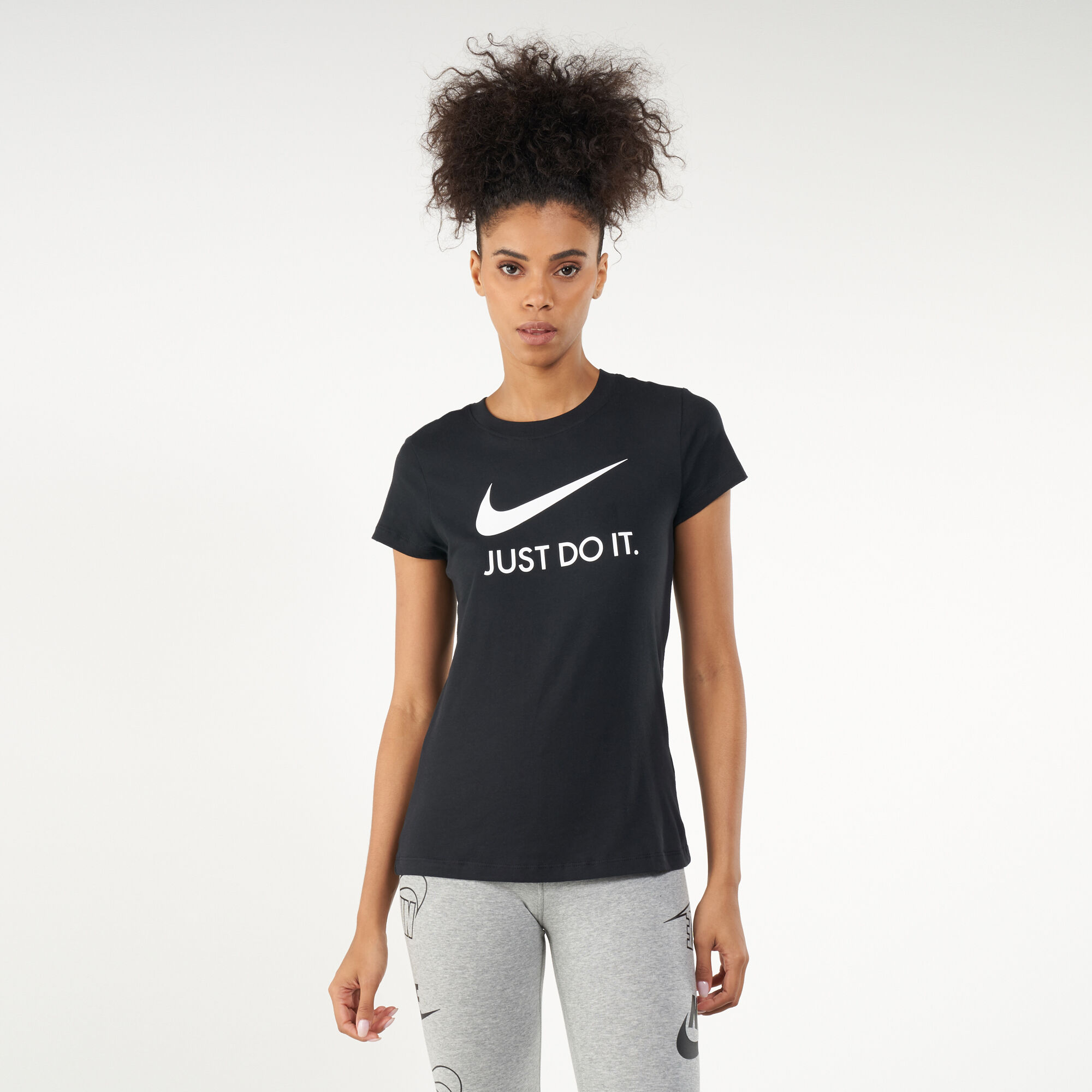 Buy Nike Women\'s Just Do It Slim T-Shirt Black in KSA -SSS