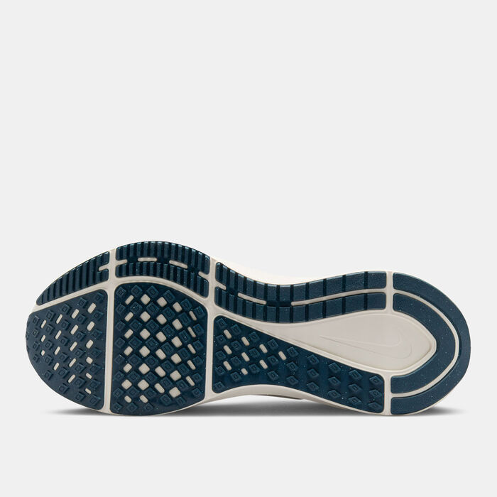 Nike Men's Structure 25 Road Running Shoes Blue image number 3