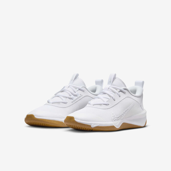 Nike Kids' Omni Multi-Court Indoor Court Shoes White Nike Kids' Omni Multi-Court Indoor Court Shoes White image number 4