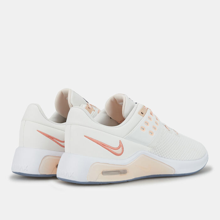 Nike Women's Air Max Bella TR 4 Shoe Nike Women's Air Max Bella TR 4 Shoe image number 2