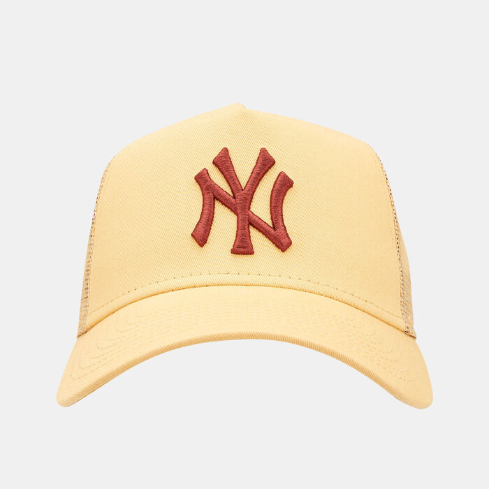 Men's League New York Yankees Trucker Cap Men's League New York Yankees Trucker Cap image number 0