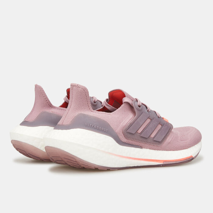 adidas Women's Ultraboost 22 Shoe Purple image number 4