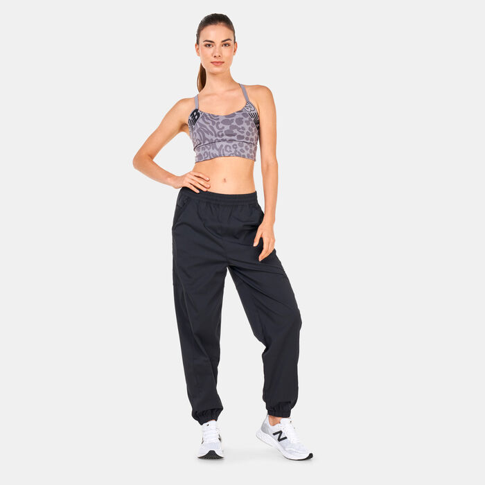 New Balance Women's Relentless Printed Crop Sports Bra Black New Balance Women's Relentless Printed Crop Sports Bra Black image number 2