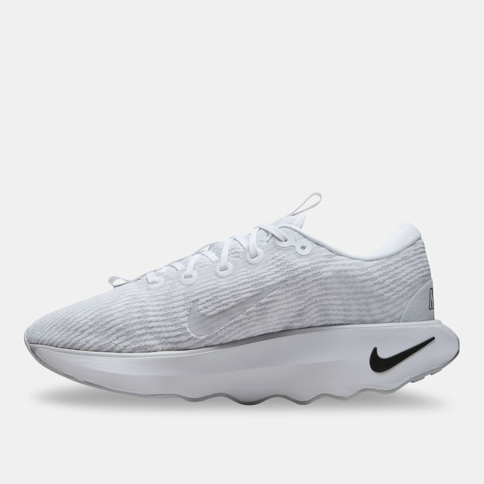 Nike Men's Motiva Walking Shoes White Nike Men's Motiva Walking Shoes White image number 1