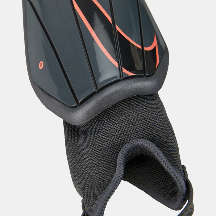 Kids' Charge Football Shin Guard Kids' Charge Football Shin Guard image number 2