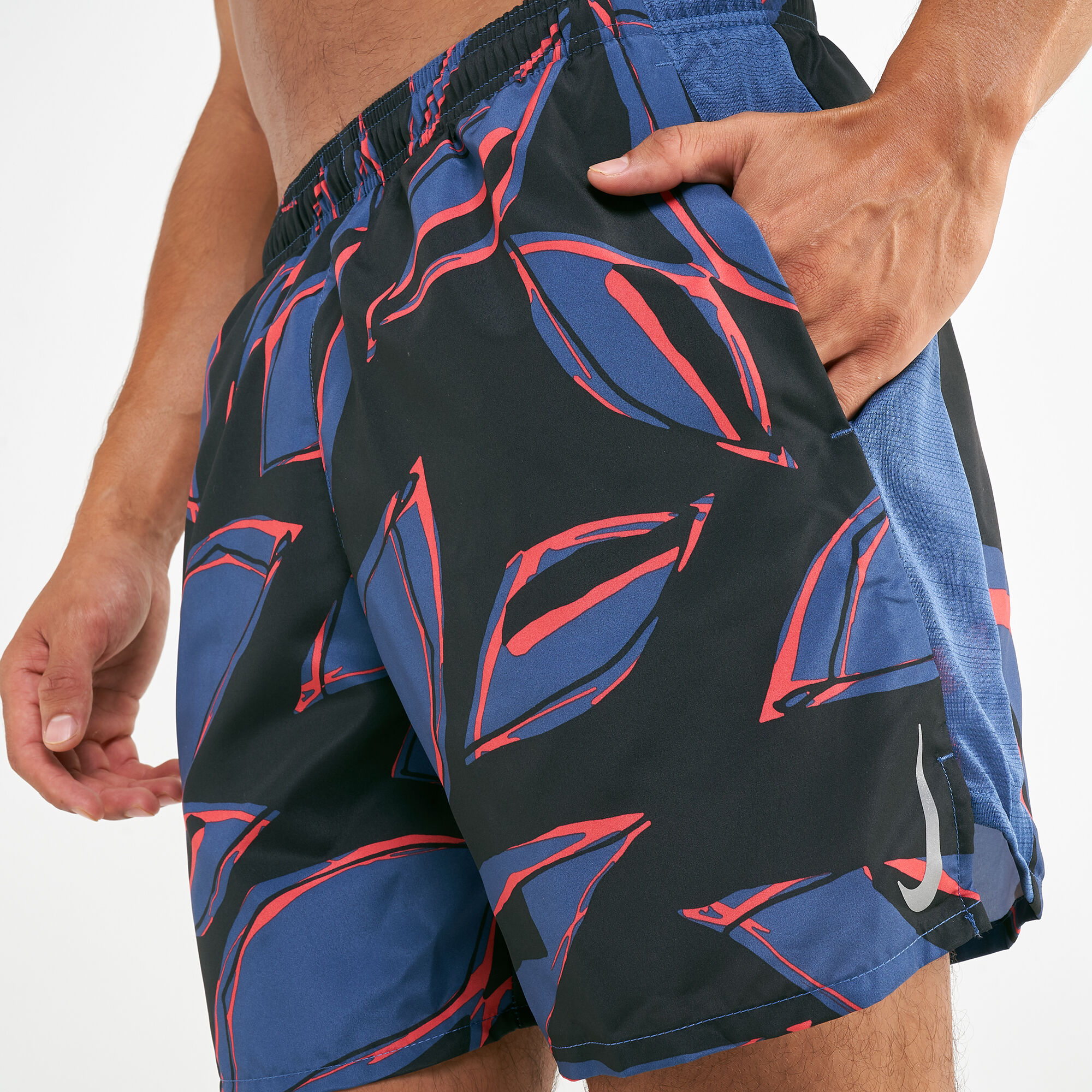 Nike Men s Challenger 7in BF Fiesta Floral Running Shorts in KSA SSS