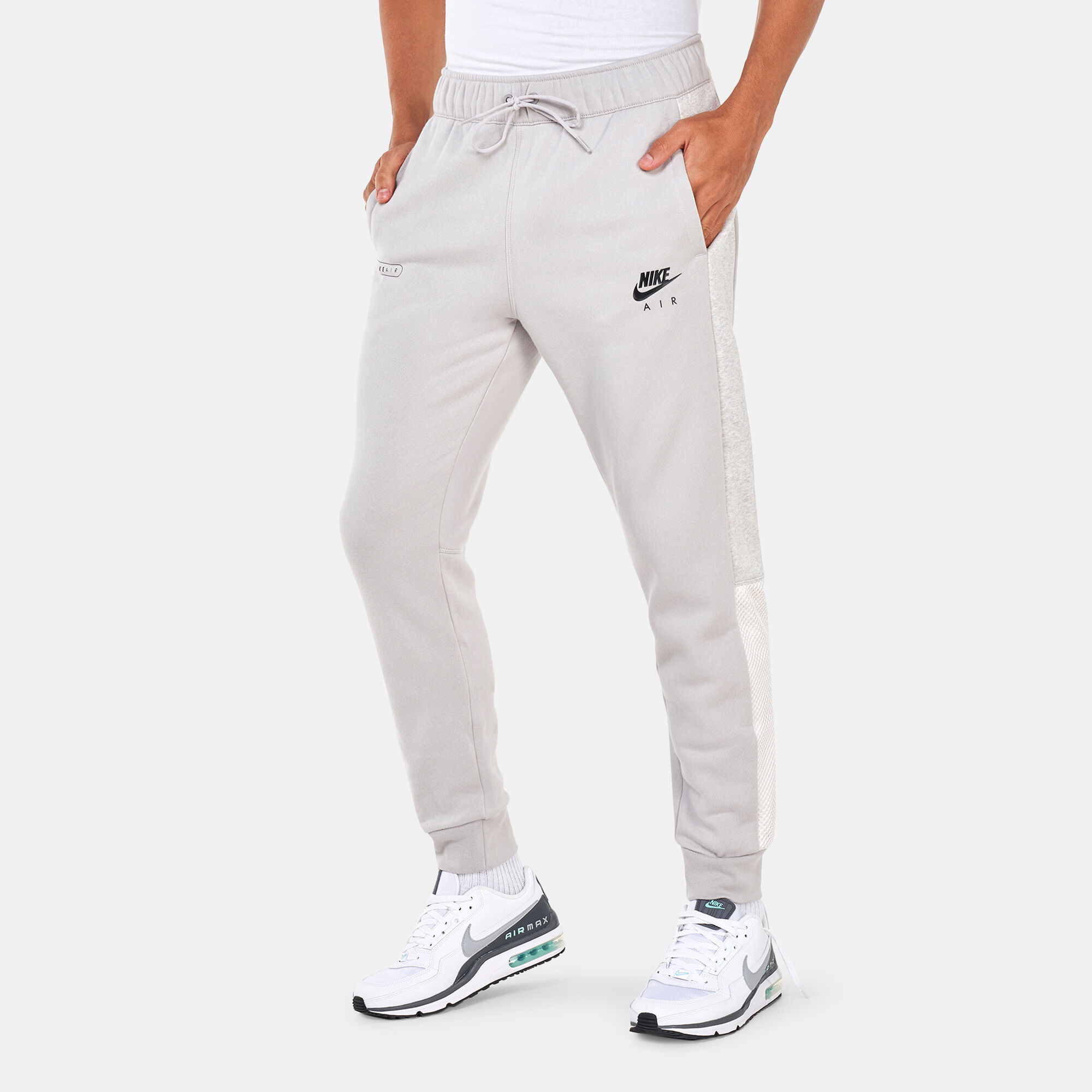 Nike joggers with back pocket deals