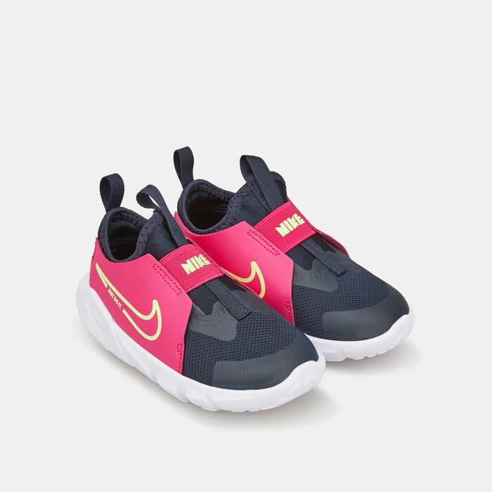 Nike Kids' Flex Runner 2 Running Shoe (Baby and Toddler) Pink image number 2