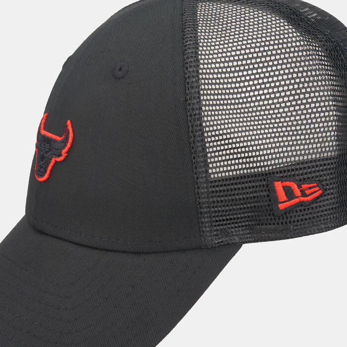 New Era Men's NBA Chicago Bulls 9FORTY Trucker Cap Black image number 2