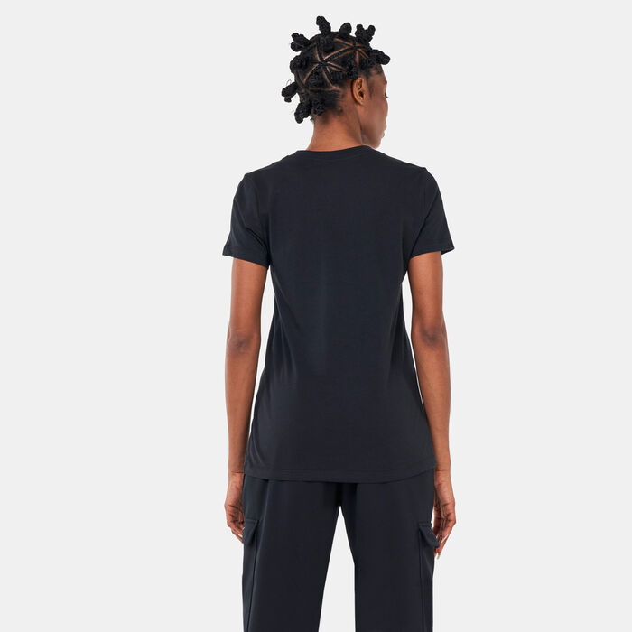 Nike Women's Sportswear T-Shirt Black Nike Women's Sportswear T-Shirt Black image number 1