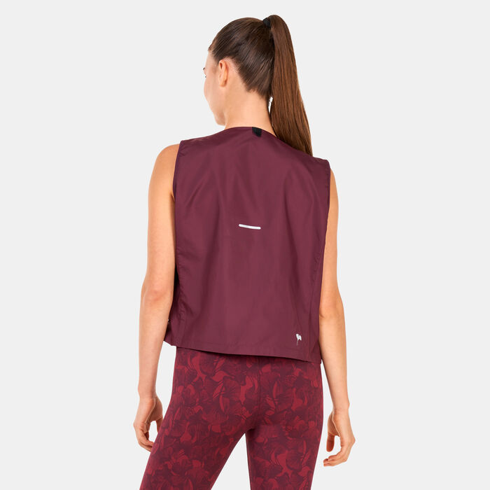 ASICS Women's Runkoyo Padded Vest Red ASICS Women's Runkoyo Padded Vest Red image number 1
