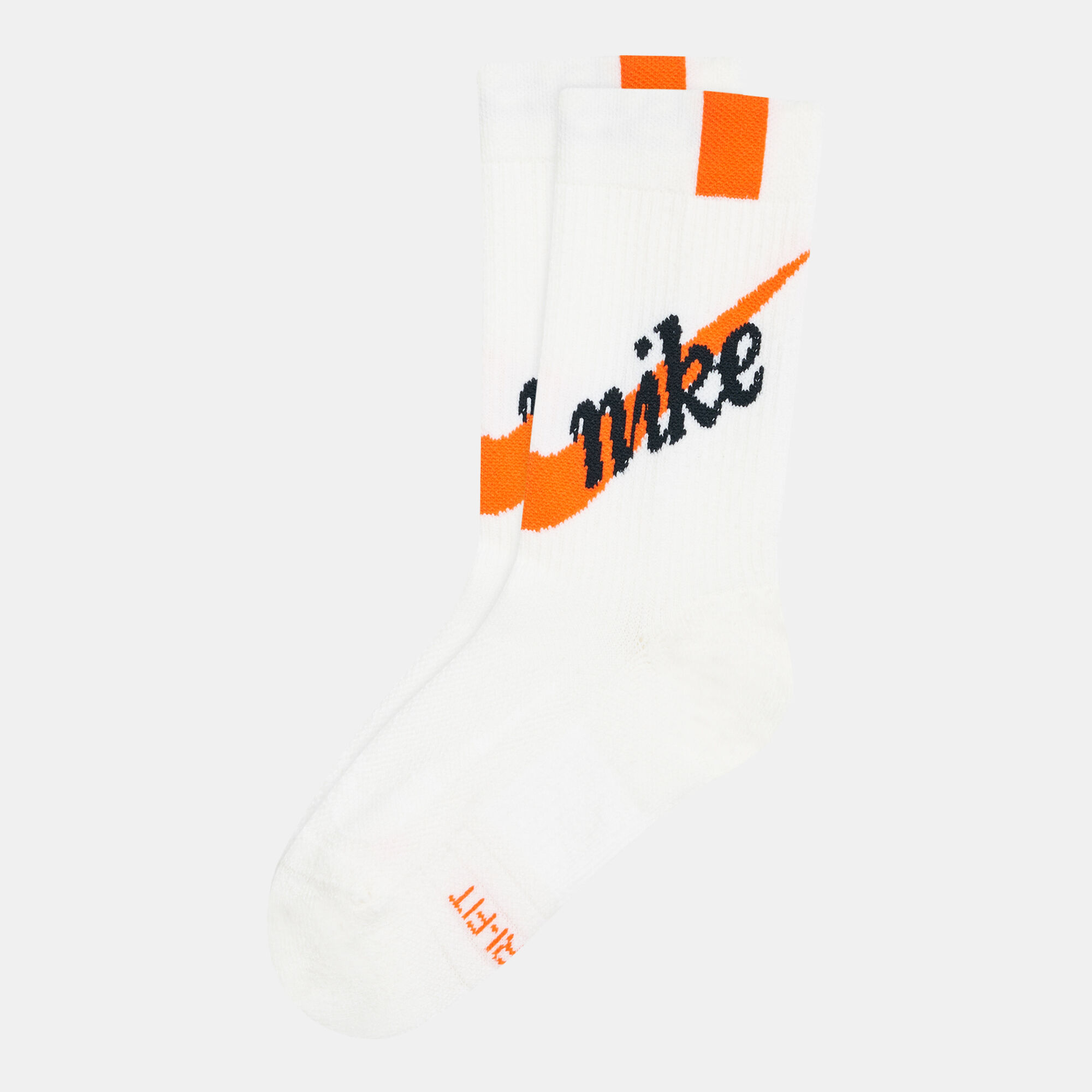 Buy Nike Multiplier Socks White in KSA SSS