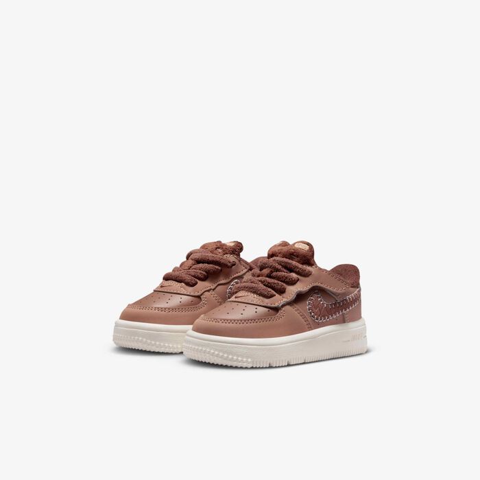 Nike Kids' Force 1 Low EasyOn Shoes Brown image number 4