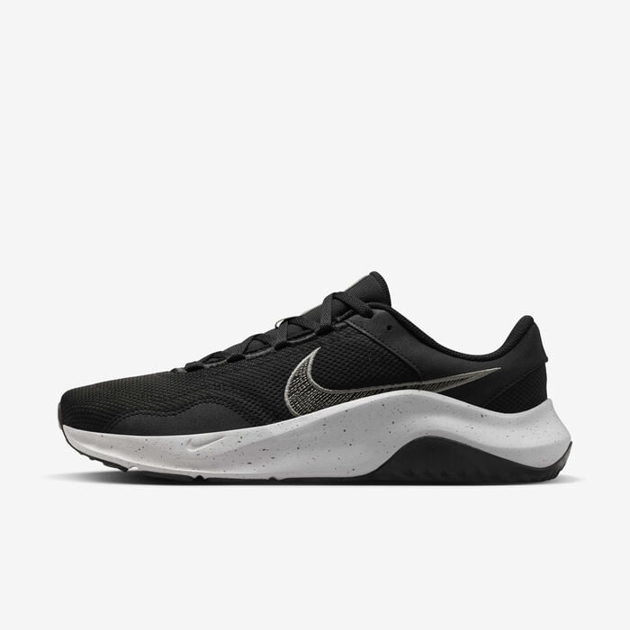 Nike Men's Legend Essential 3 Next Nature Training Shoe Black Nike Men's Legend Essential 3 Next Nature Training Shoe Black image number 0