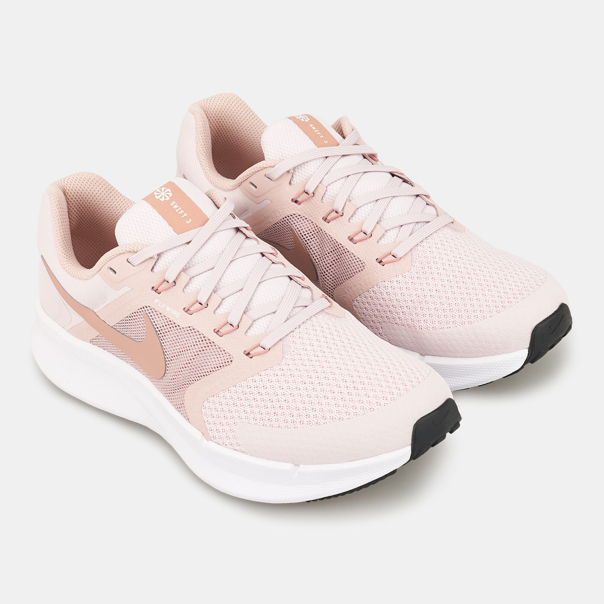 Nike women's run swift sneaker store