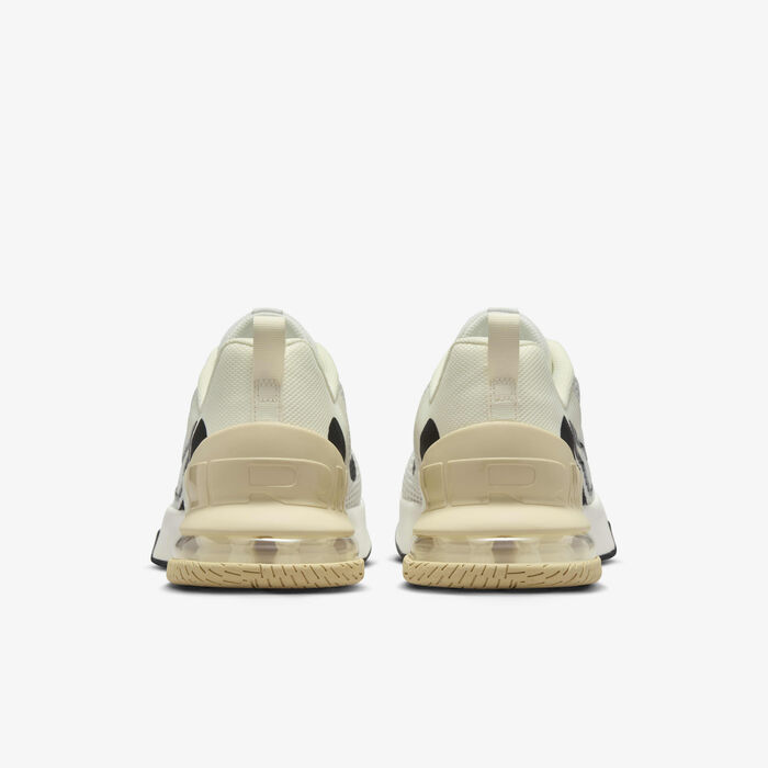 Nike Men's Air Max Alpha Trainer 6 Shoes Ivory Nike Men's Air Max Alpha Trainer 6 Shoes Ivory image number 5
