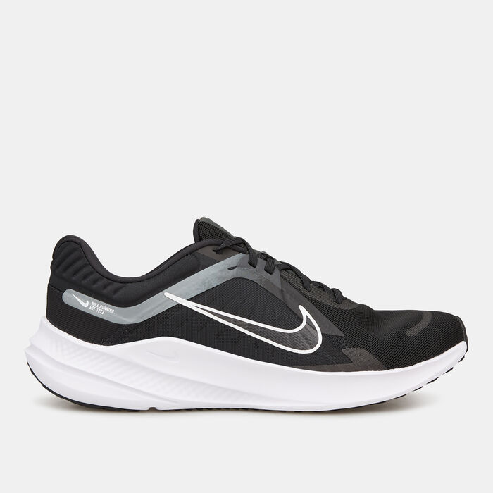Nike Men's Quest 5 Road Running Shoe Black image number 0