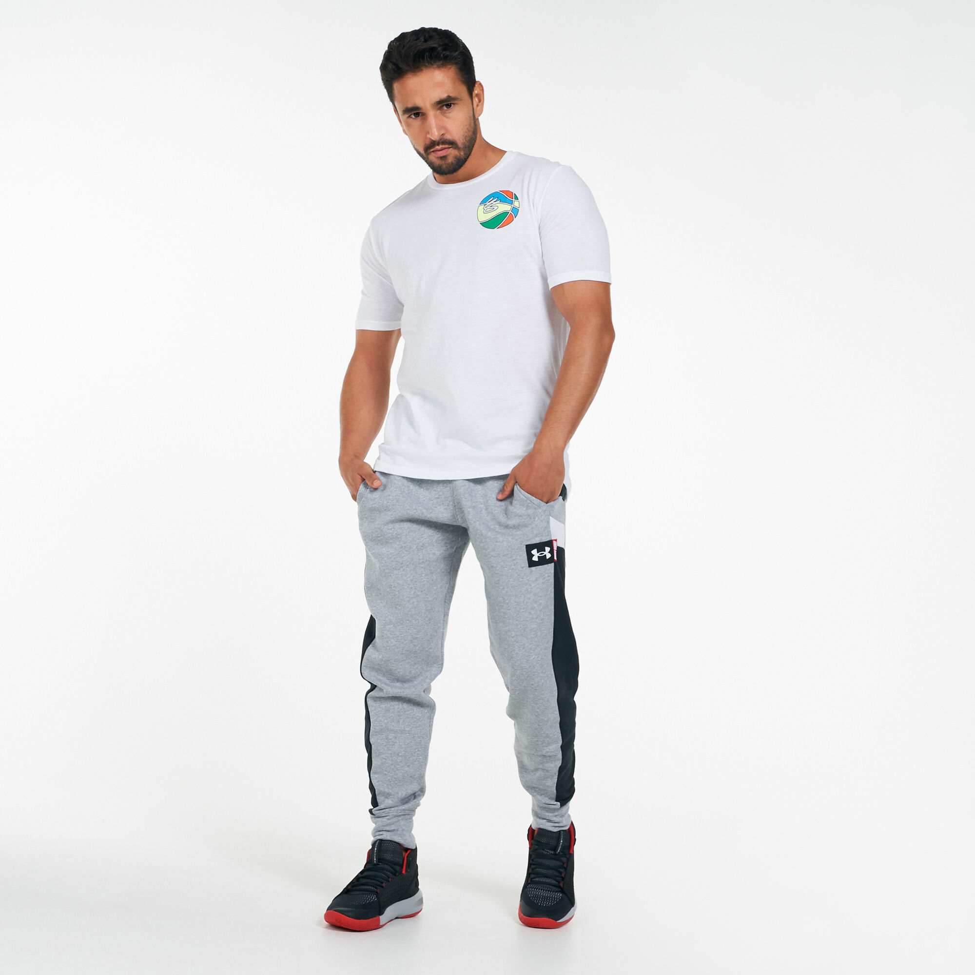 Buy Under Armour Men s UA Baseline Fleece Sweatpants Grey in KSA SSS