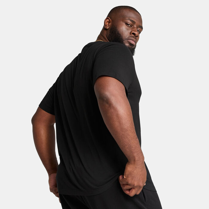 PUMA Men's Essentials Small Logo T-Shirt Black PUMA Men's Essentials Small Logo T-Shirt Black image number 1